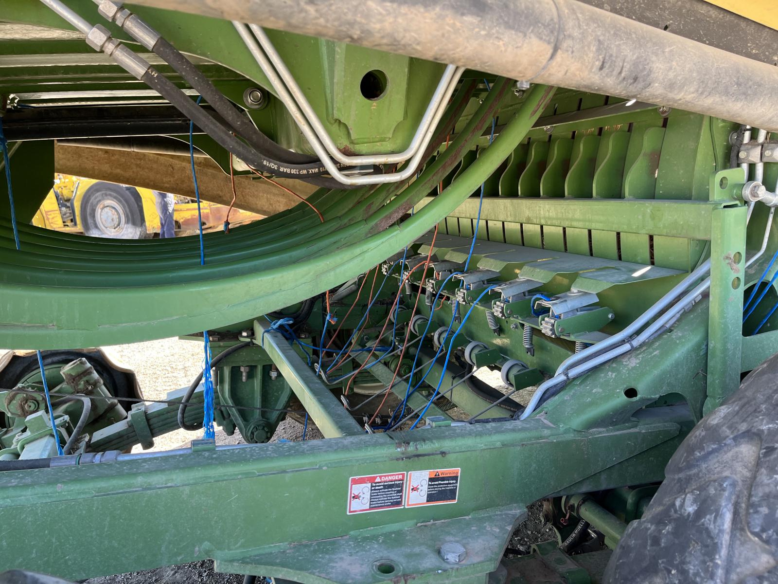 ./imagenes/INVOICE/2019/17593/EMPACADORA KRONE BIG PACK 1290 HDP (16).JPG